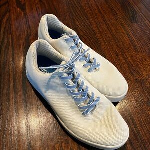 Atoms White and Blue Sneakers